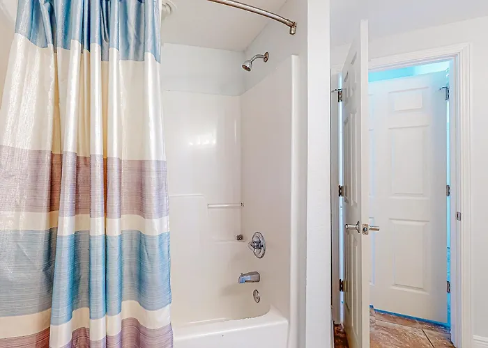 Apartment Crystal Shores West 608 *